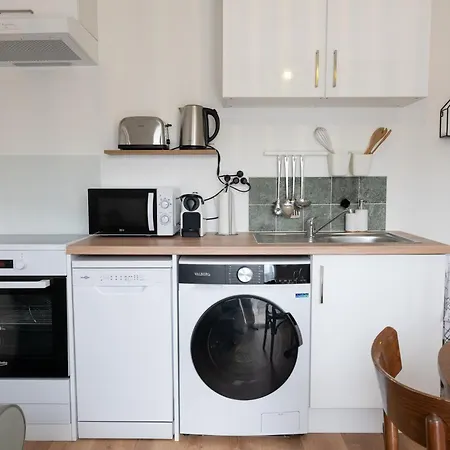 La Biggy - Sleep In * La Ciotat